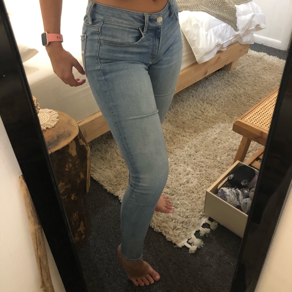 Light wash American eagle jeggings